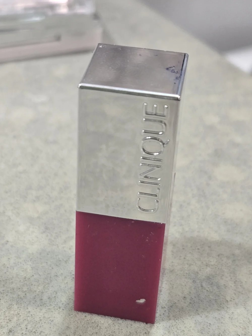 Clinique Lipstic - 2
